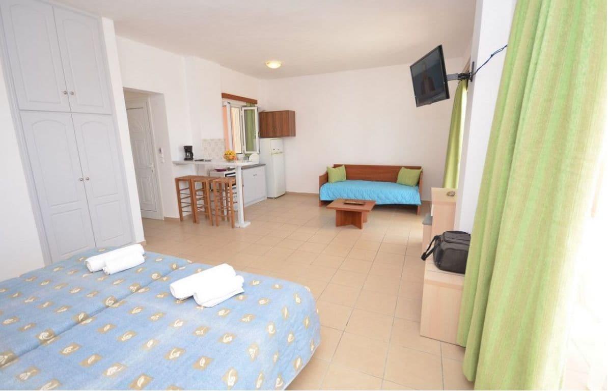 Paradiso Apartments Ýpsos Eksteriør billede